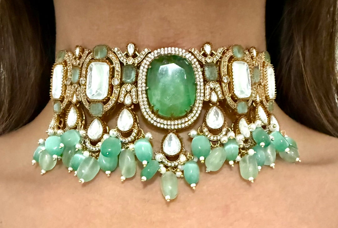 Reeva Necklace Set in Green