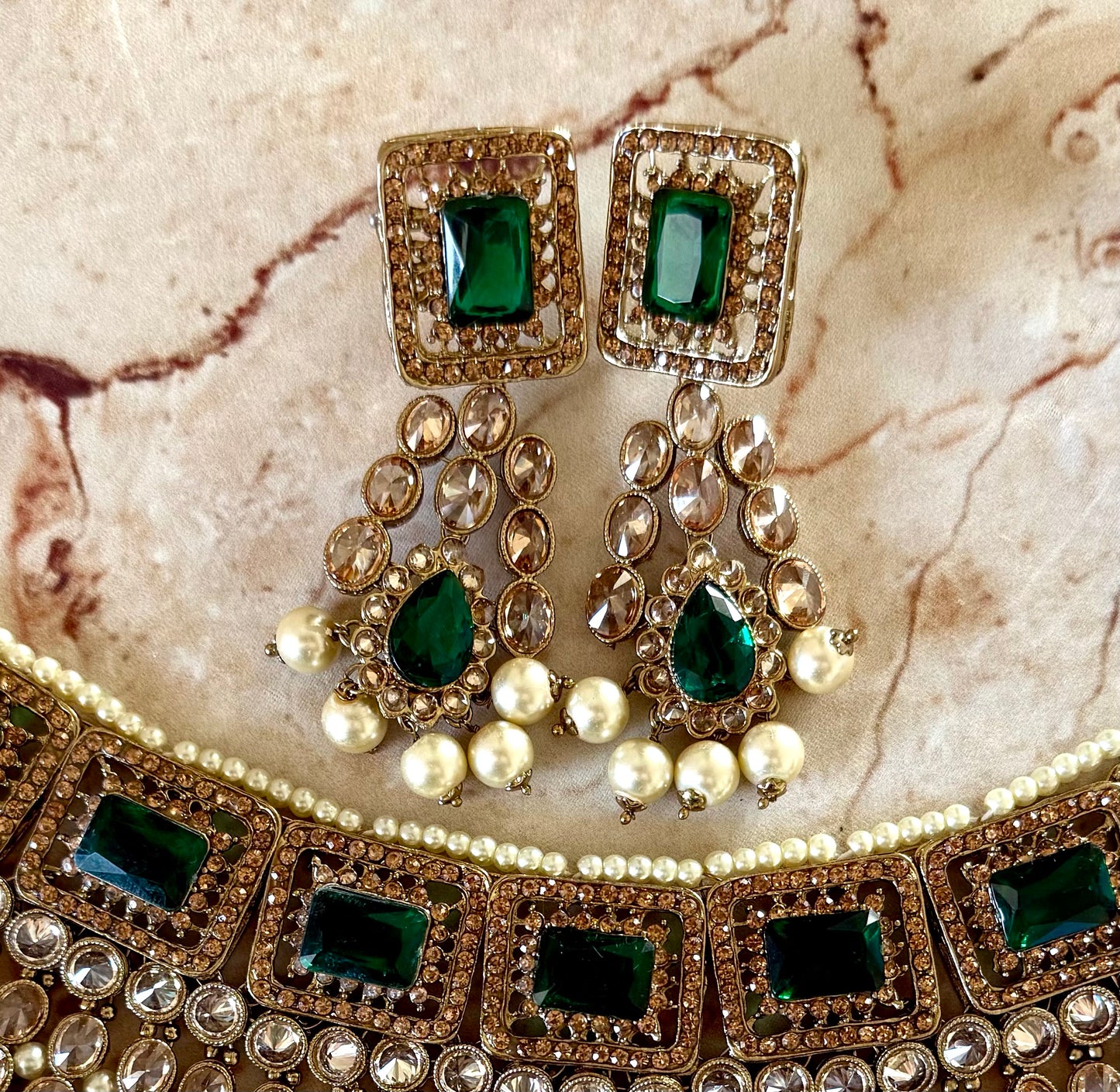 Aarohi Bridal Necklace Set