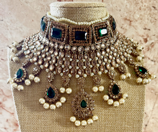 Aarohi Bridal Necklace Set