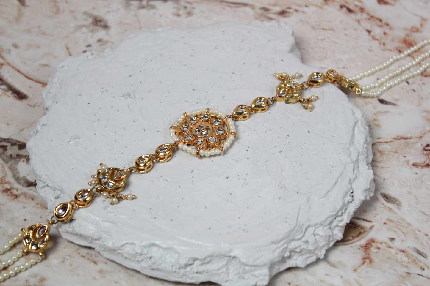 Adina Sheeshphool in Gold