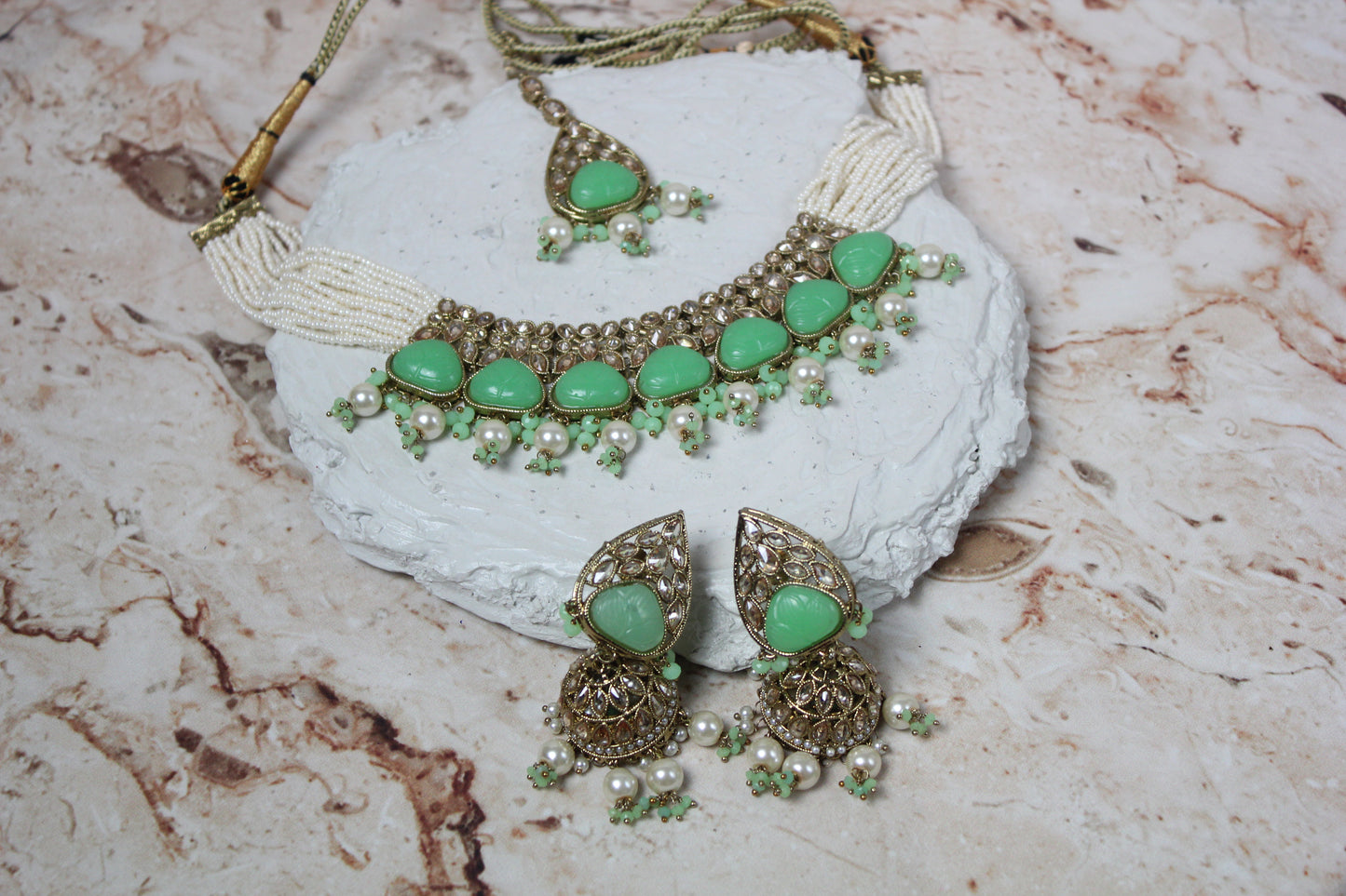 Isabelle Necklace Set in Light Green